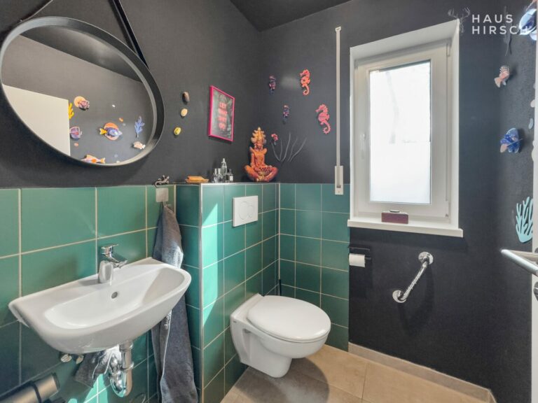 Funktionelles Gäste-WC im EG