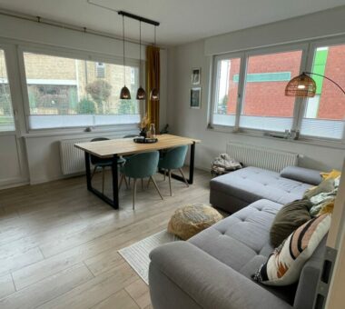 Hochwertige 3-Zimmer Wohnung In Innenstadtlage - 90M² Garten! 1 Wohnzimmer