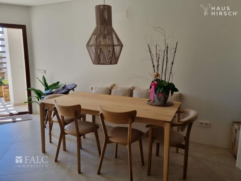 Stadthaus Campanet Esszimmer