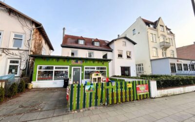 Hausansicht Mit Blick Zur Kita