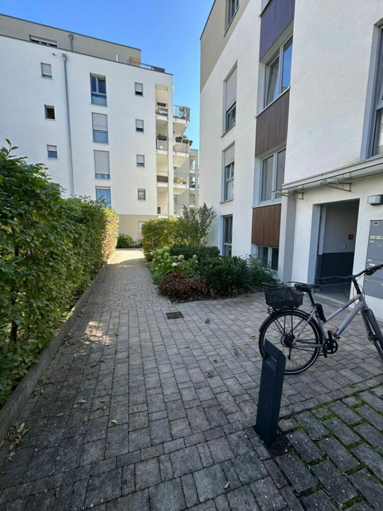 Außenansicht_Hauseingang