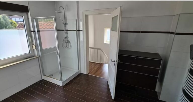 Bad Dusche