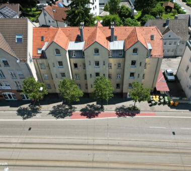 Gebäude Vorderansicht