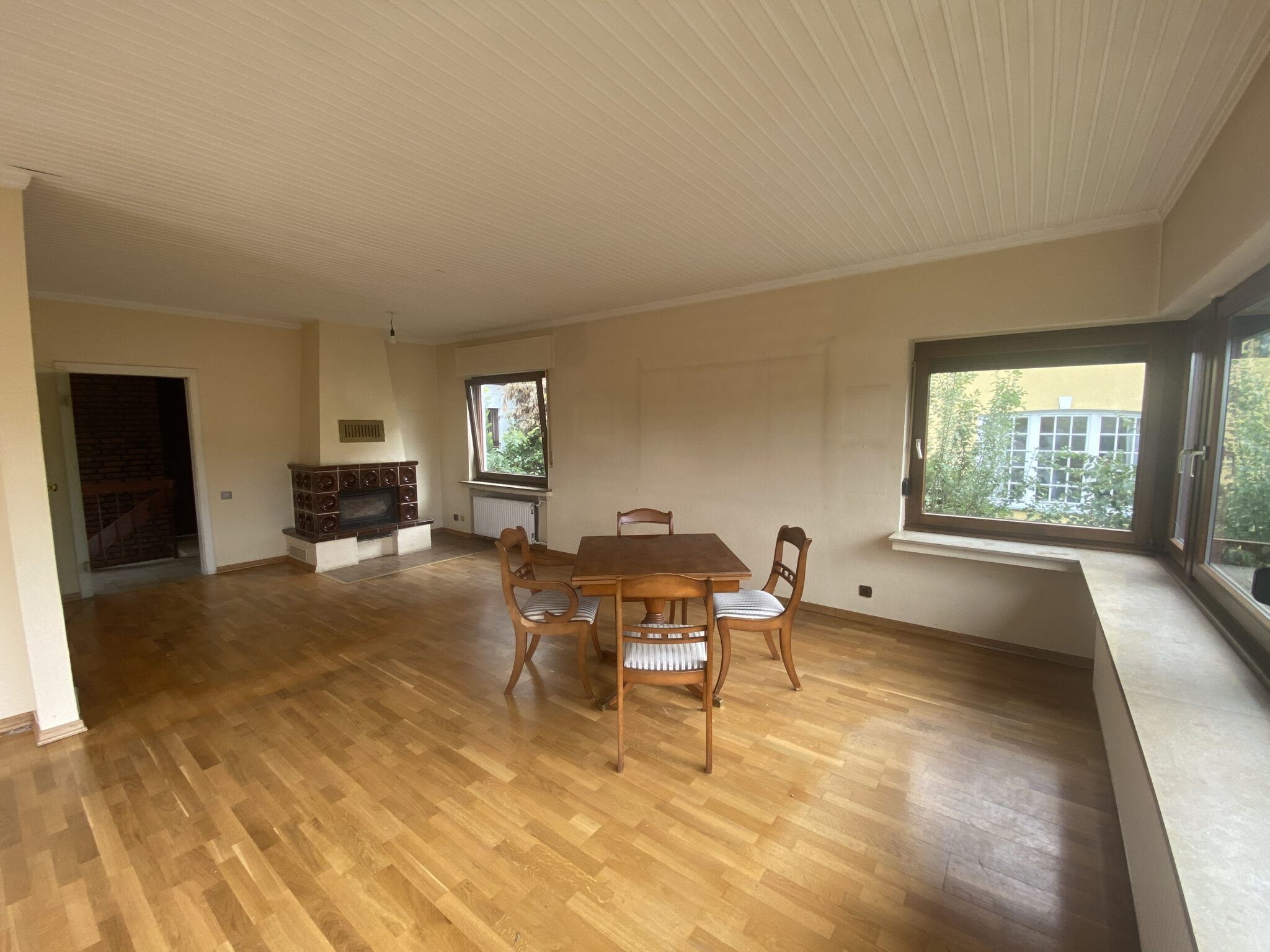 EG Wohnzimmer mit Kamin