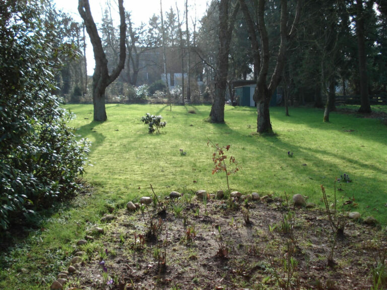 Garten mit Haupthaus