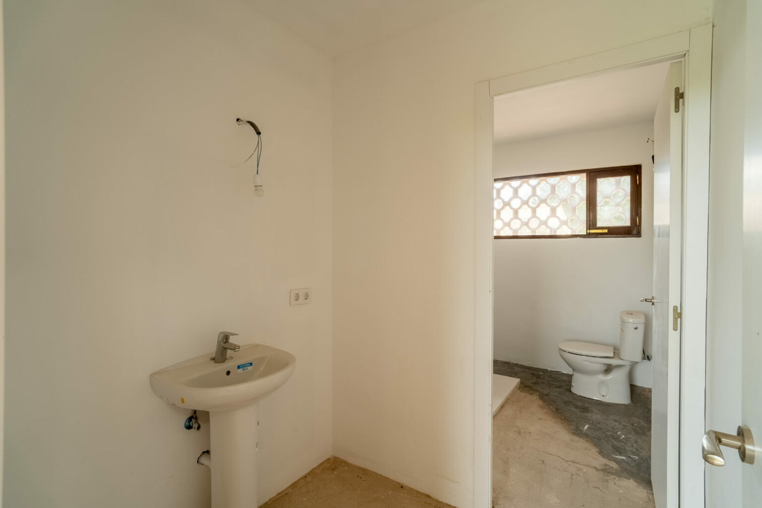 Bathroom Finca