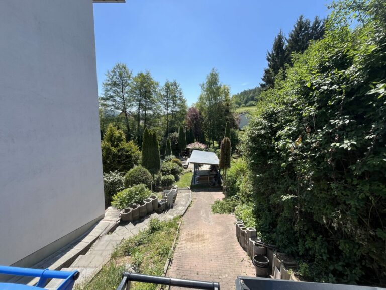 Weg zum Garten
