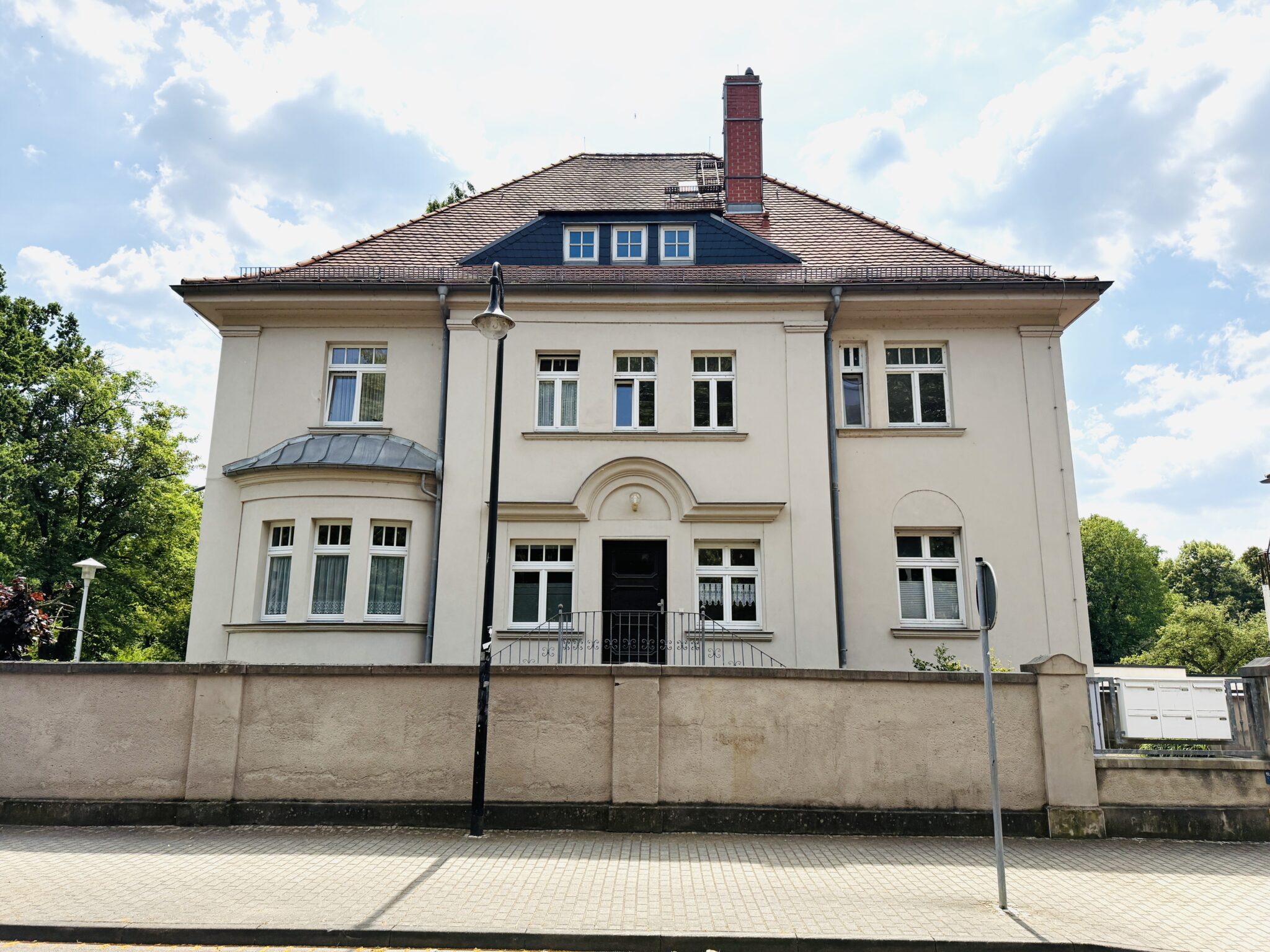 Straßenansicht