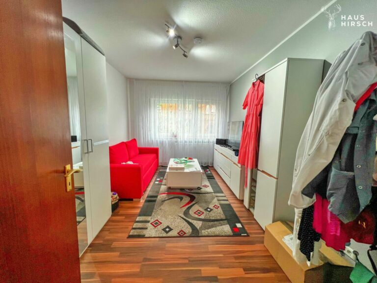 Schlafzimmer 1