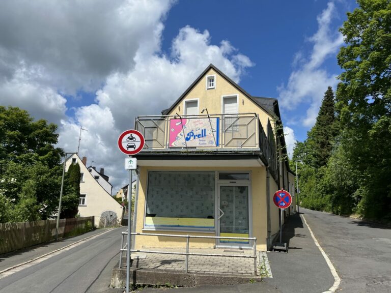 Außenansicht Geschäftseinheit
