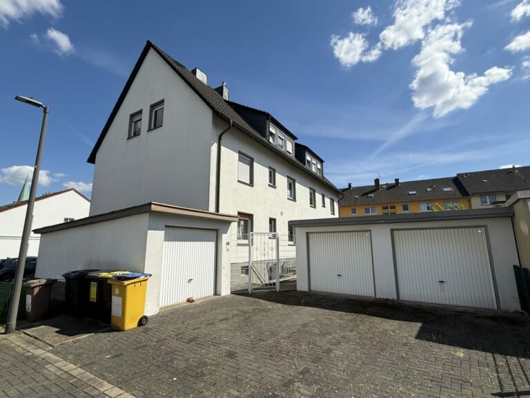 Garagen hinten