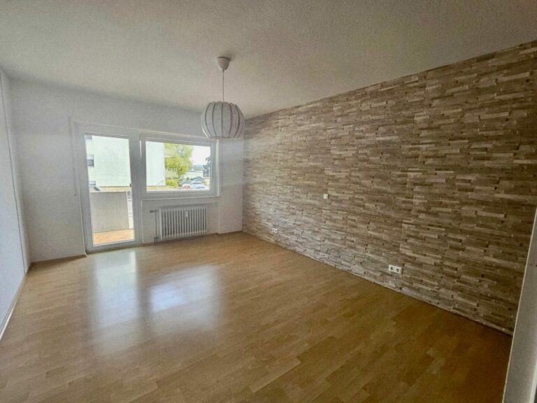 SchlafzimmerLeer.jpg