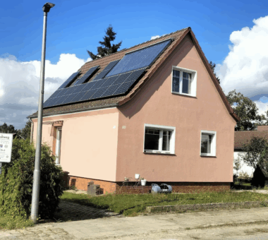 Charmantes Einfamilienhaus In Ruhiger Seitenstraße - Modernisiert Und Einladend! 5 Fassade