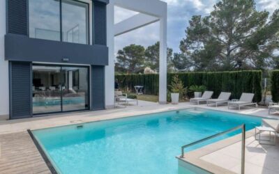 Objekte 1 Blick Pool - Haus