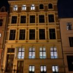 Hausansicht Bei Nacht