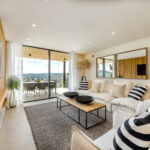 Wohnzimmer Mit Balkon