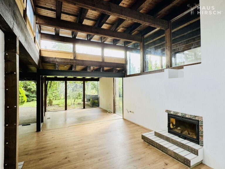 EG Wohnzimmer mit Kamin