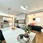 Ihre Doppelhaushälfte In Bestlage Von Refrath Mit Guter Substanz Und Klarer Aufteilung Und Garten. 5 Img_5401 2