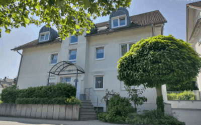 Objekte 4 Vorderansicht Haus