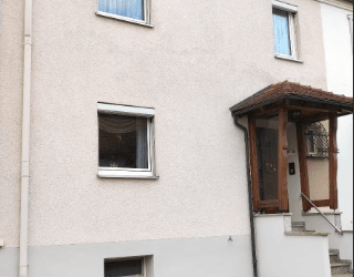 Haus Vorderansicht_Stellplatz1