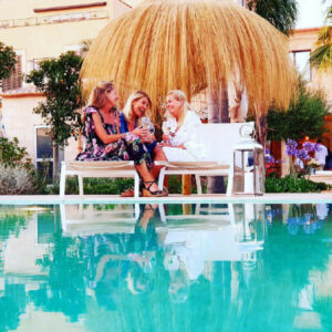 Boutique-Hotel-Can-Sull_Pool-party_drinks