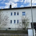 Dreifamilienhaus Mit Potenzial &Amp; 3 Garagen, Großem Grundstück Und Top-Arbeitgeber In Der Nähe 3 Außen