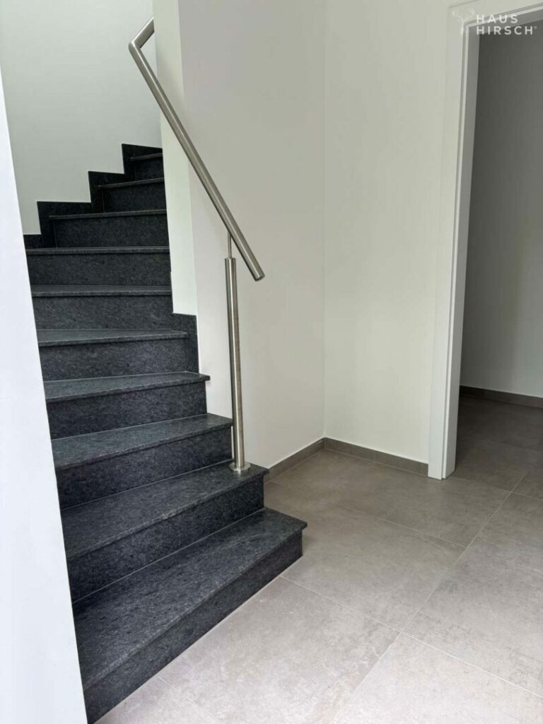 Eingang mit Garderobe