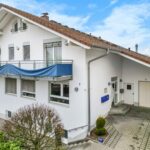 Zwei Wohneinheiten Und Eine Große Gewerbeeinheit Unter Einem Dach