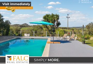 [COVER] Pool und Sonnenterrasse/piscina y solarium/pool and sunterrace