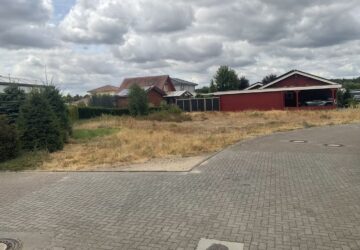 Straßenansicht (2)