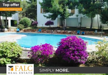 [COVER] Community pool