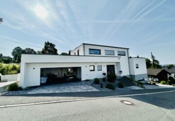 Eingang / Frontansicht