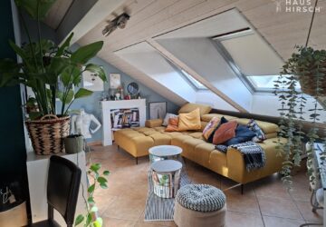 Wohnbereich mit viel Tageslicht