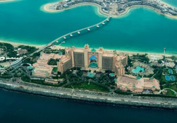 christoph-schulz-wJ6xyh1YMxU-unsplash