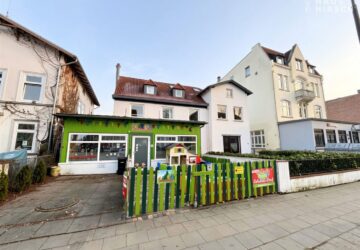 Hausansicht mit Blick zur Kita