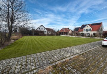 Grundstück