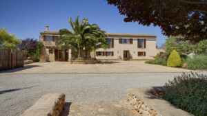 F-4037 Agroturismo-Finca mit herrlichem Weitblick, Pool und Lizenz zwischen Campos und Sa Rapita im Süd-Osten der Insel