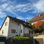 Haus Mit Garage Und Treppe