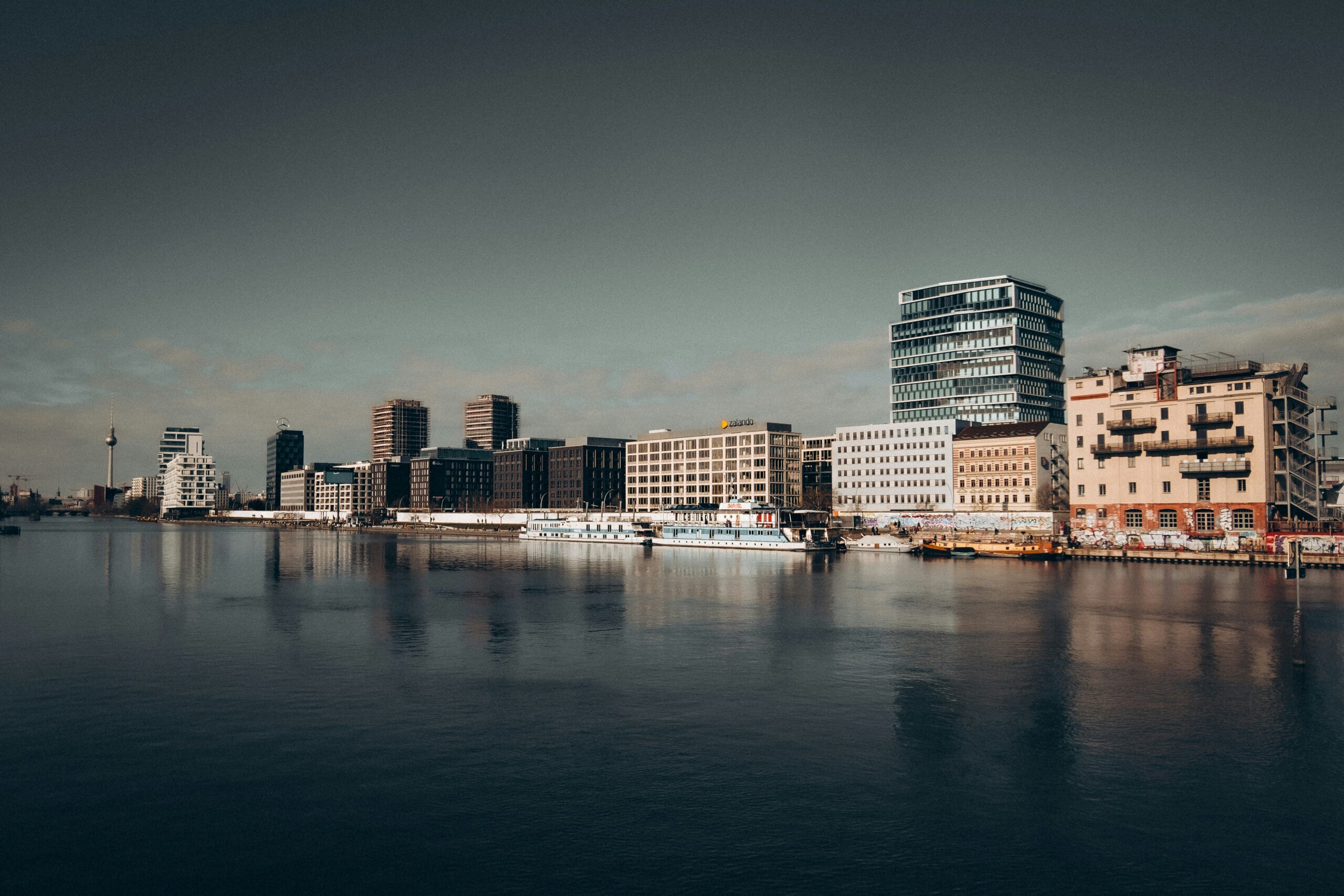 ©Unsplash.com-Mvwpzxacmds