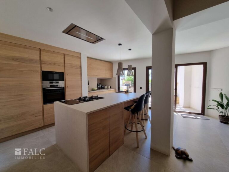 Stadthaus Campanet hochwertige Vollholzkueche