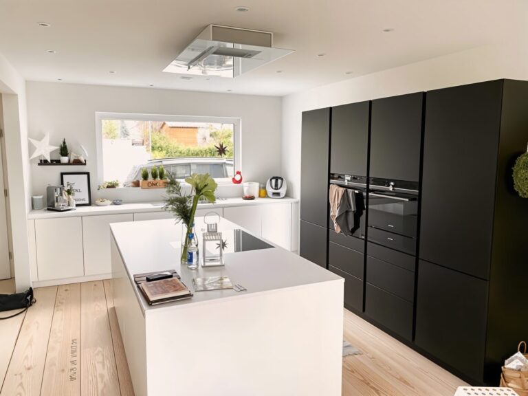 Küche - Verbessert - (KI generiert)