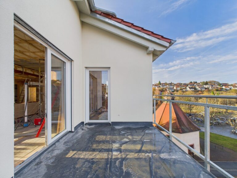 CAM03694G0-PR0052-STILL025