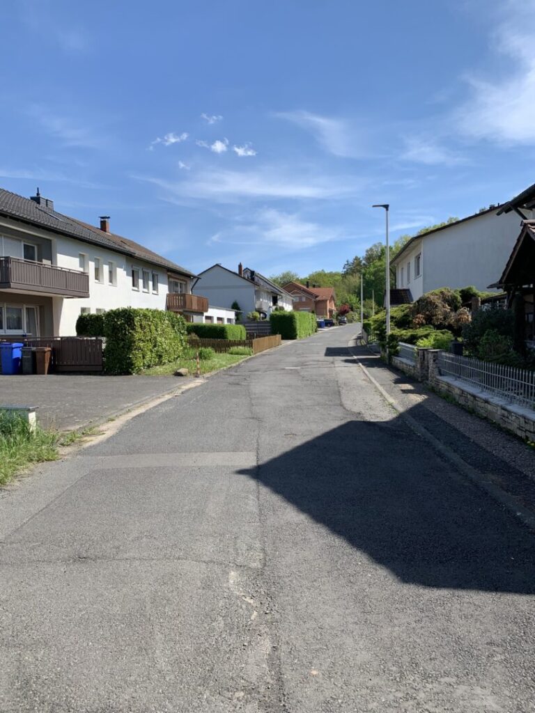 Nachbarschaft rechts