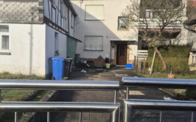 Von Der Straße Aus ...