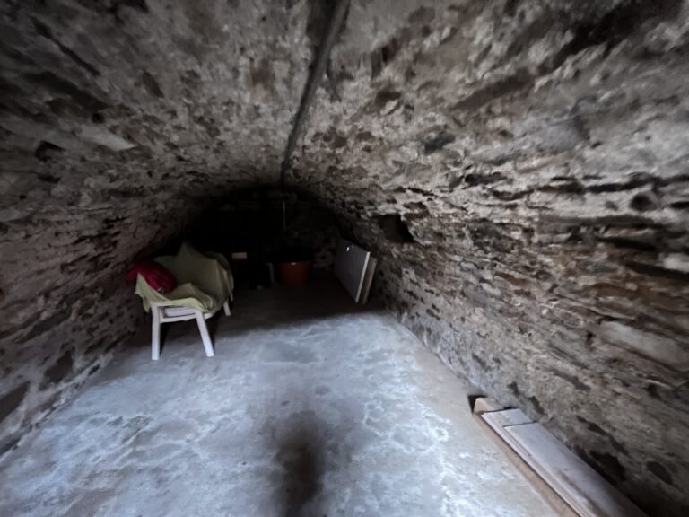 Weinkeller, unsaniert