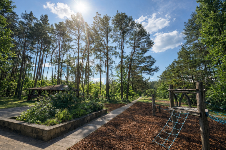 Grundstück (KI-optimiert)