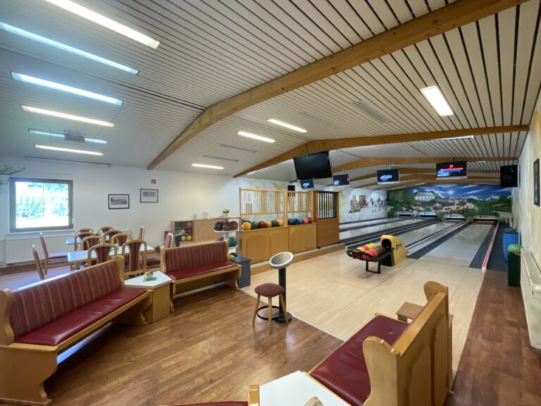 2 Bowlingbahnen