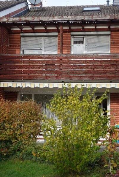 Gebäudeansicht hinten - Terrasse-Balkon