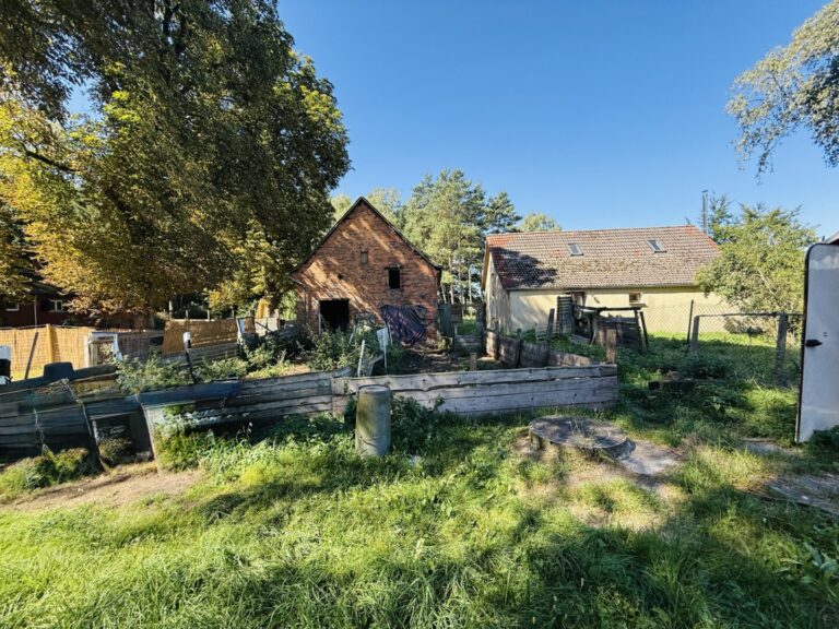 Ansicht Scheune und Haus