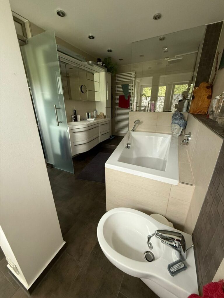 Badezimmer 1